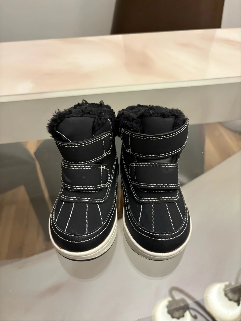 H&M kids Black Faux-Fur Lined Winter Boots - Velcro Closure size 18-19